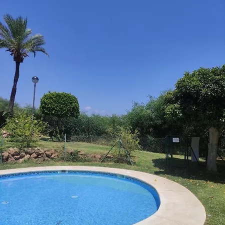 6 Guest Family & Golf Apartment