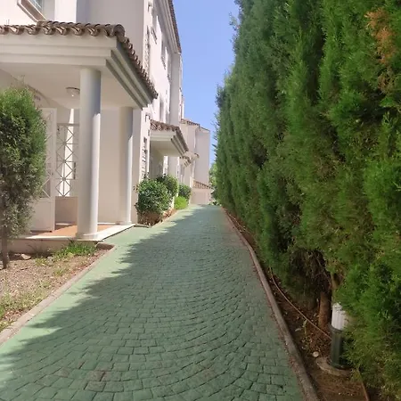 Apartment 6 Guest Family & Golf Marbella